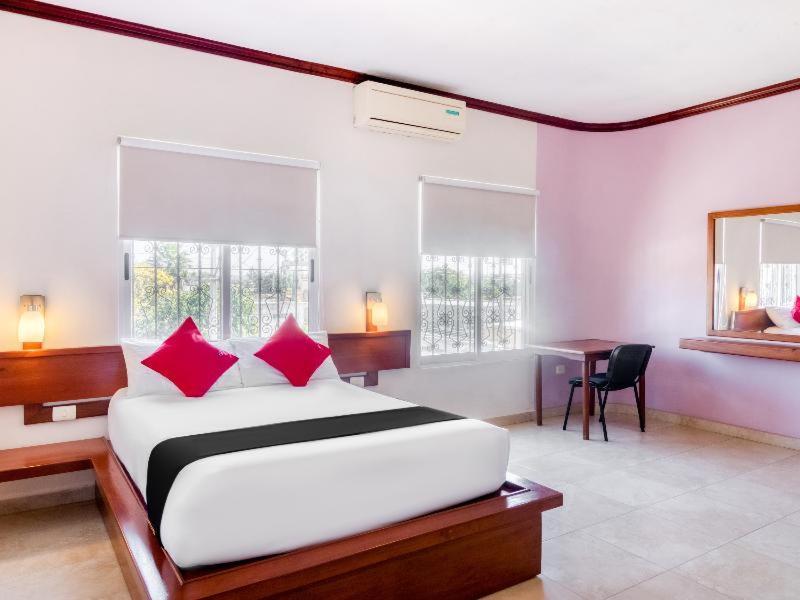 Monte Salerno Hotel & Suites Montemorelos Rum bild