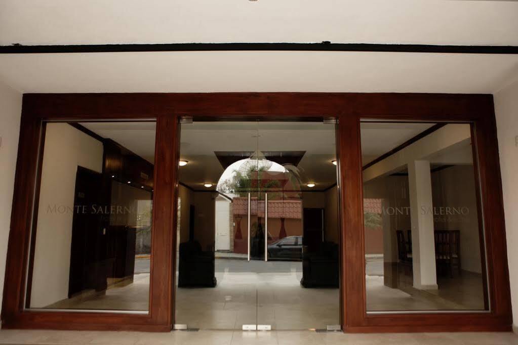 Monte Salerno Hotel & Suites Montemorelos Exteriör bild